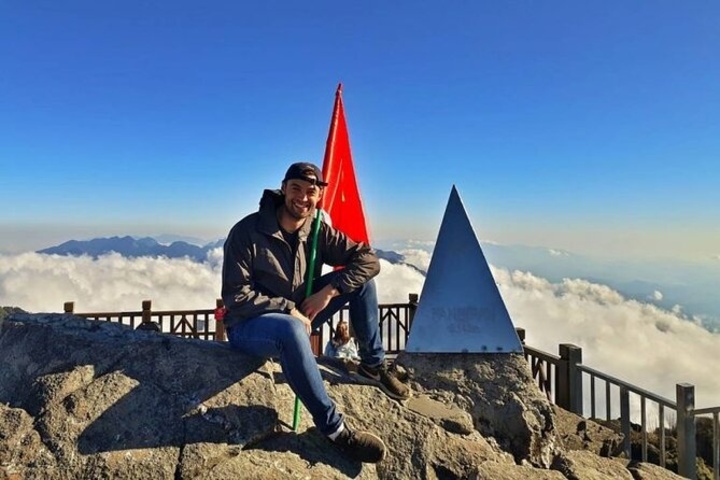 Climbing Fansipan Mountain: Experience the Beauty of Sapa