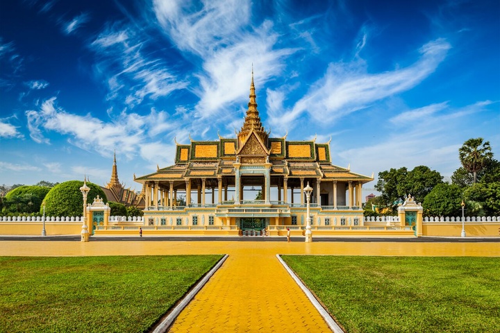 Discover the Wonders of Vietnam and Cambodia: A Perfect Holiday Package You’ll Never Forget