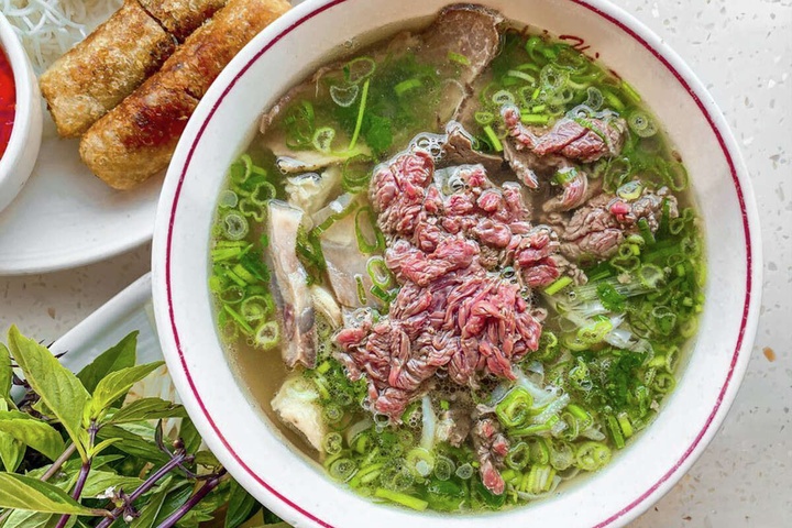 Authentic Vietnamese Cuisine: Understanding the Essence of Pho Ha Noi
