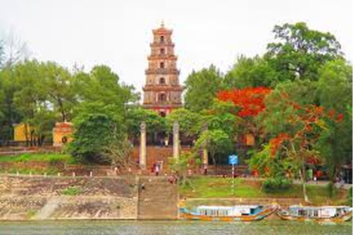 Hue Tour: Exploring Vietnam's Cultural Delights and Local Experiences