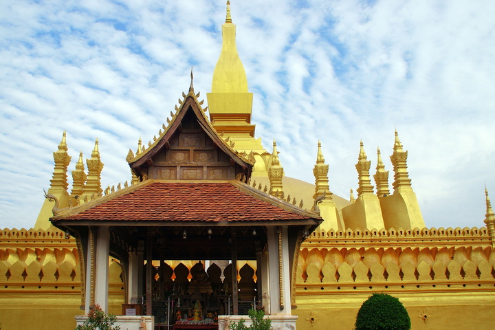 Indulging in a Mesmerizing Adventure: Laos Vietnam Cambodia Itinerary