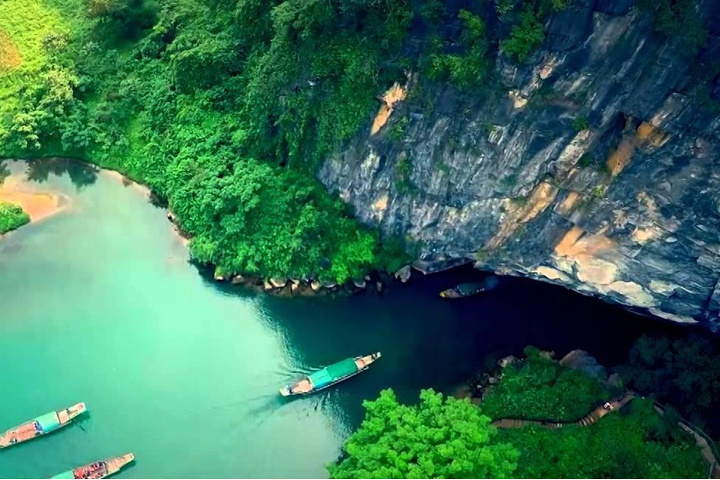 Exploring Central Vietnam: Tour Package Excellence