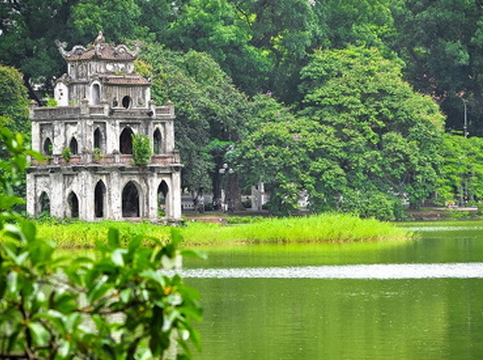 Discover the enchanting harmony of Hanoi & Halong Bay 5 Days / 4 Nights