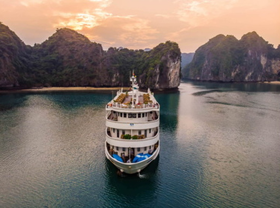 Dive the Heart of Vietnam Tour 11 Days / 10 Nights