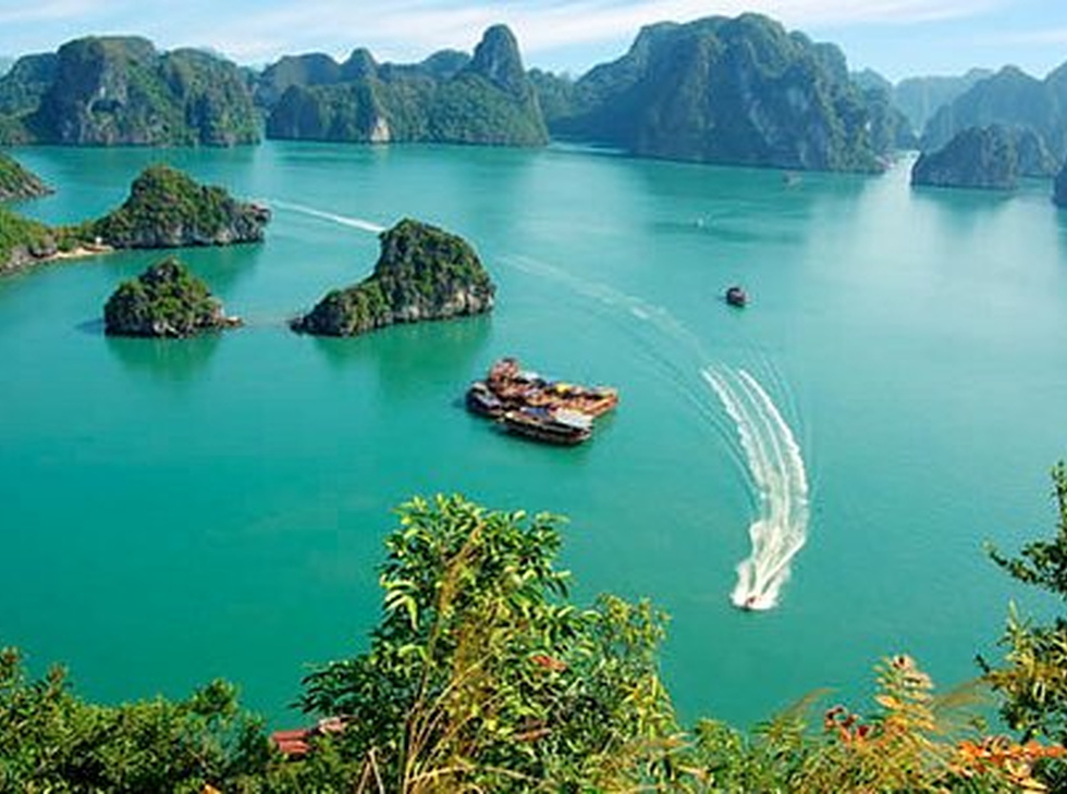 Whisk Away on a Magical Vietnam Honeymoon Adventure 10 Days / 9 Nights