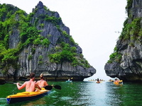 Kayak Halong Bay & Magical Journey Around Cat Ba Island 4 Days / 3 Nights