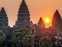 Unlock the Mysteries of Khmer Tempiles 3 Days / 2 Nights
