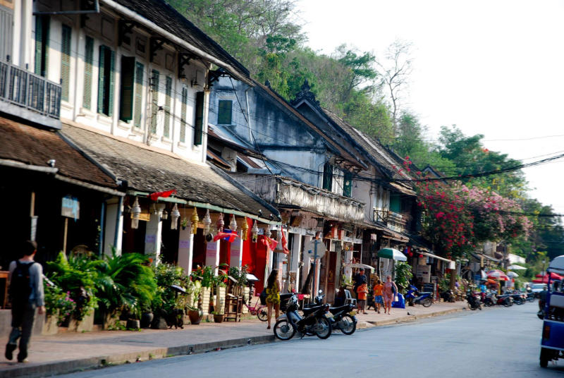 Explore the city of Luang Prabang in Laos tours