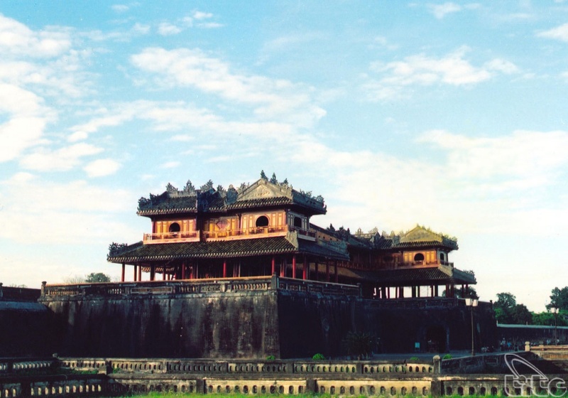 The ancient capital of Hue is the first World Cultural Heritage of Vietnam - Vietnam historical places