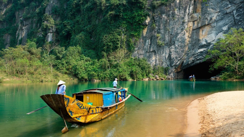 Phong Nha-Ke Bang National Park is the world heritage site recognized by UNESCO