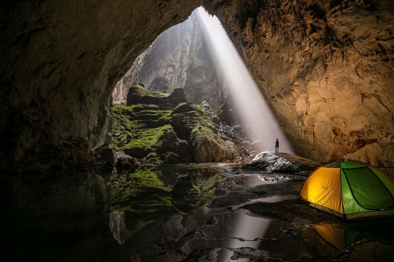 Explore the heavenly caves in Phong Nha Ke Bang National Park