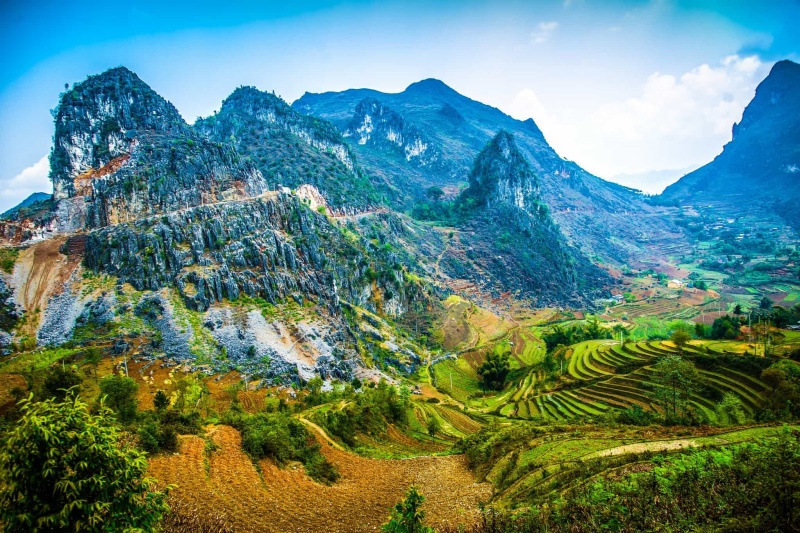 Explore Dong Van Karst Plateau during Vietnam tours