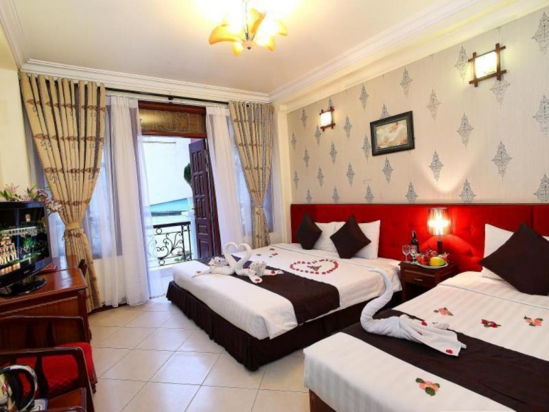 Gia Thịnh Hotel is among the best hotels in Hanoi for budget travelers