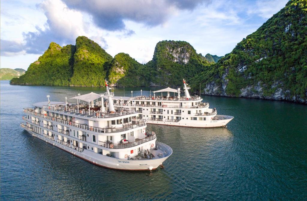 Chart a course for adventure and embrace the luxury of Halong Bay aboard a lavish cruise ship