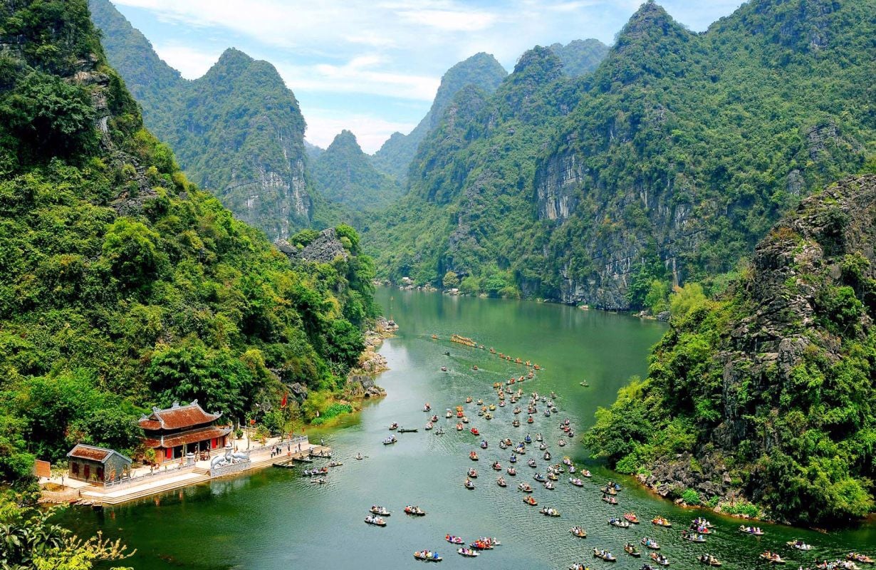 Take a journey from the bustle of city life in Hanoi and discover something truly magical - the beautiful, tranquil scenery of Halong Bay