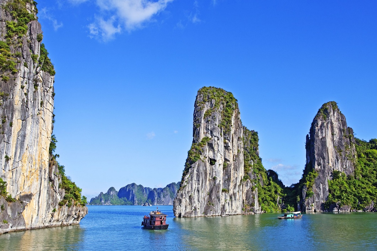 An Epic Journey from Hanoi to Ha Long 