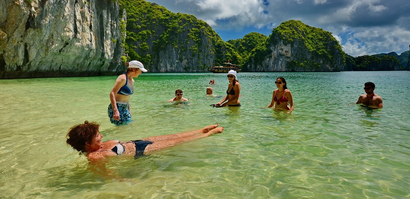 Halong Bay - Lan Ha Bay - Monkey Island Resort
