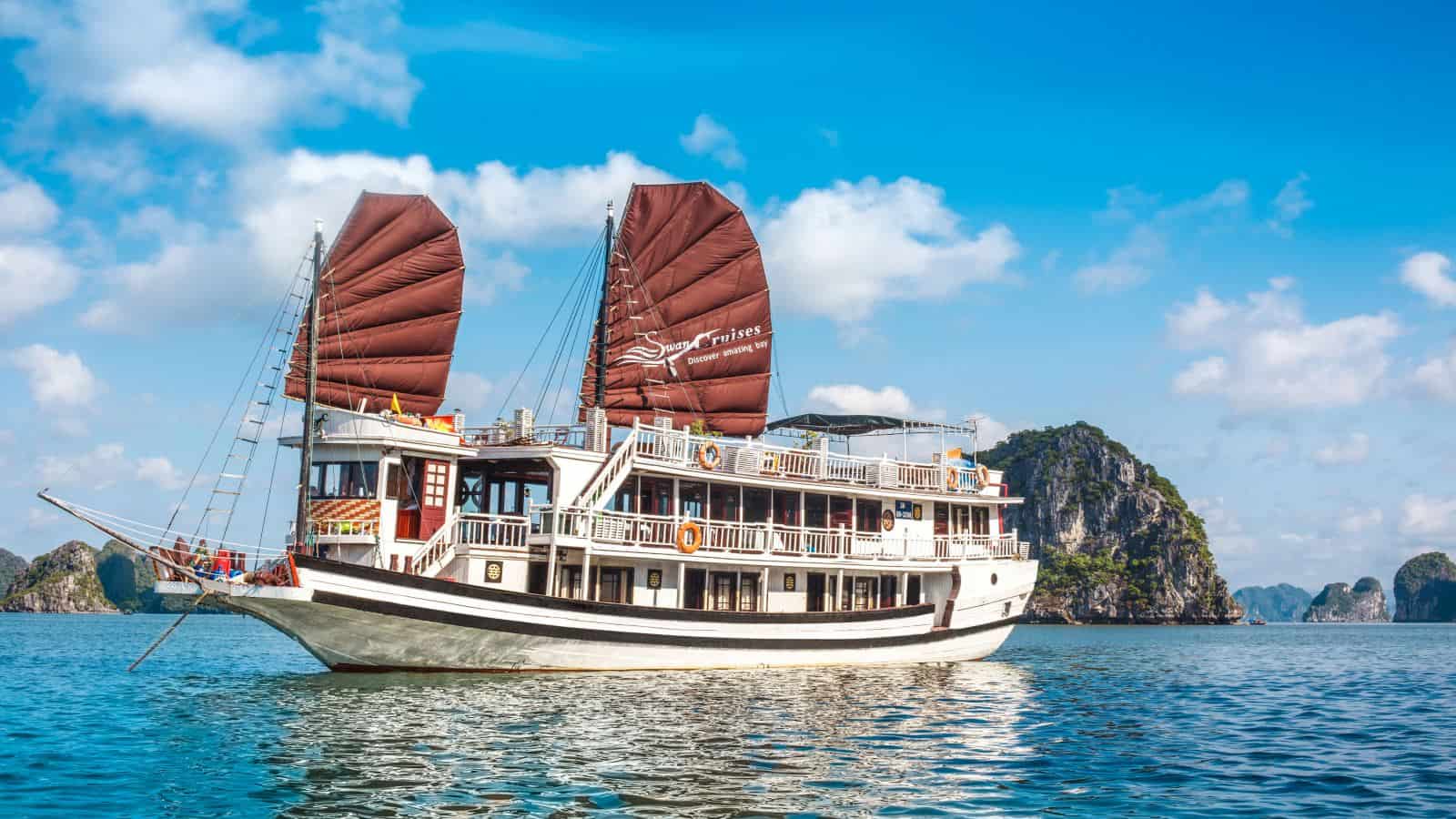 Halong Bay All-Inclusive 2-Day Tour at BEST CRUISES