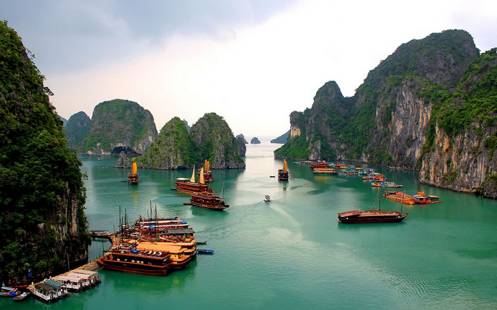 Halong Bay, The Beauty of the World Heritage Sites in Vietnam ...