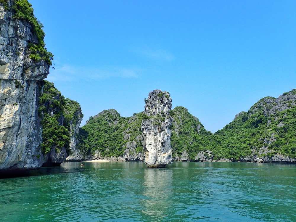 15 Awesome Things To Do In Cat Ba Island Vietnam - The Whole World Or ...