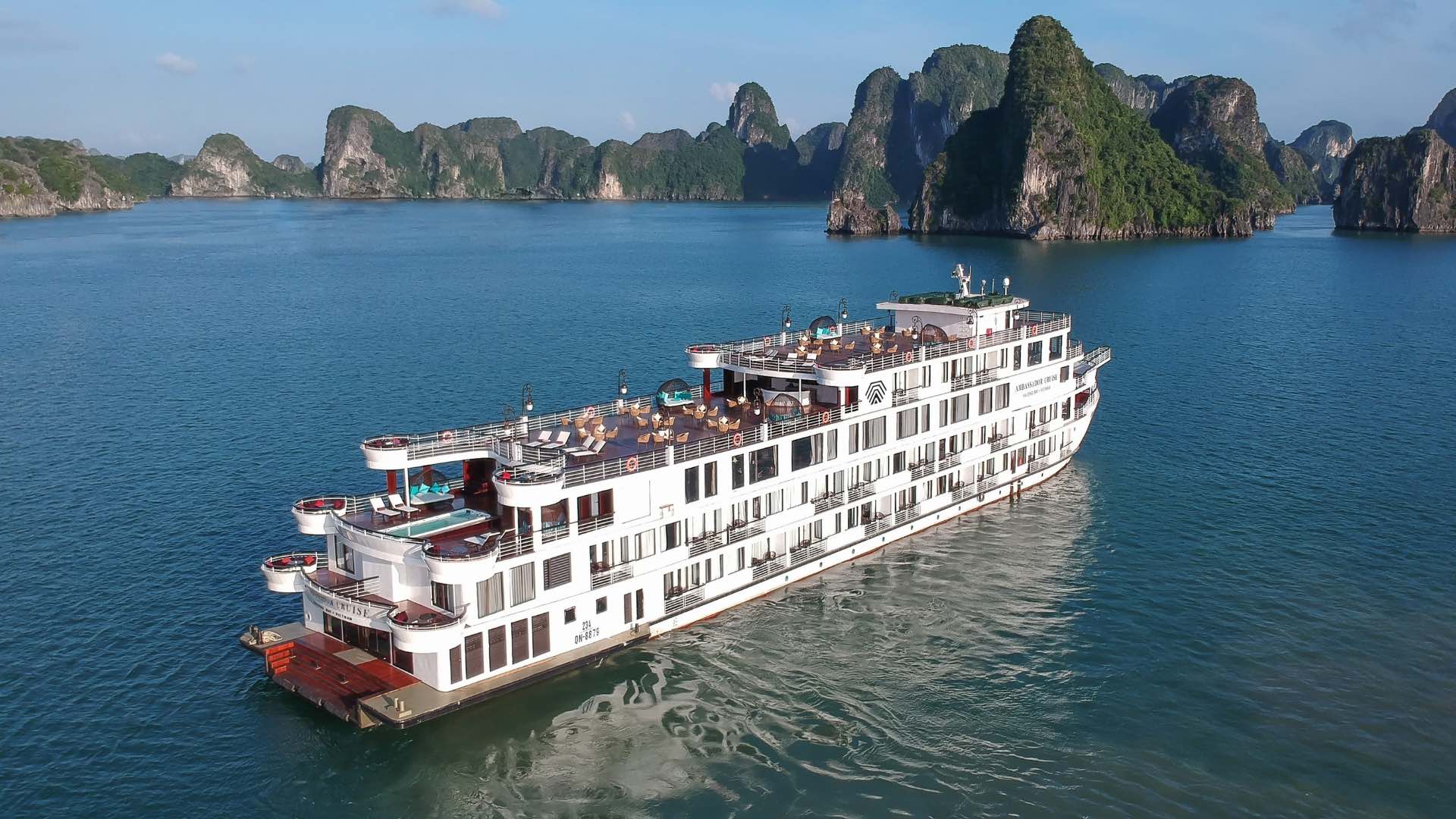 Halong Bay Overnight Cruise | Ambassador Cruise