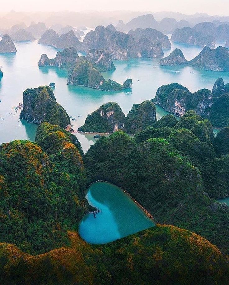 Unleash Your Wanderlust: Explore Halong Bay Vietnam