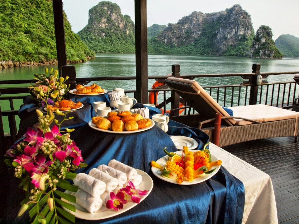 Tempt Your Taste Buds with Halong Bay Foods