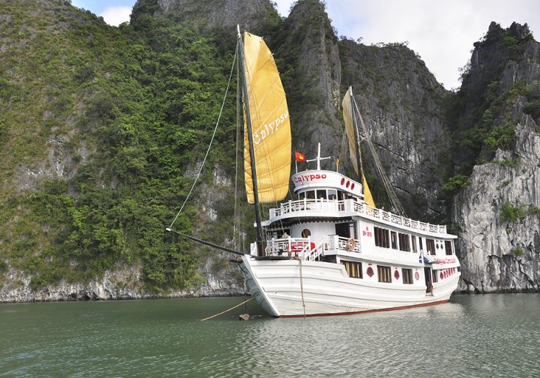 Top best budget Halong bay cruises for travelers
