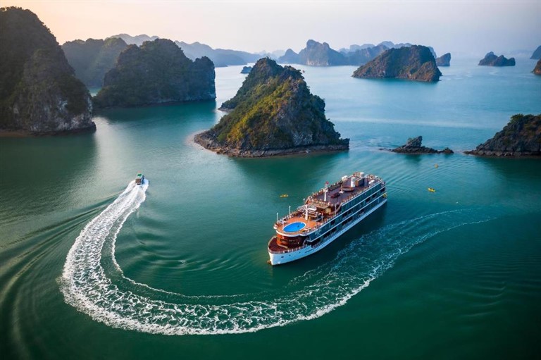 Get ready for an unforgettable journey through the stunning landscapes and cultural wonders of Halong Bay, Vietnam.