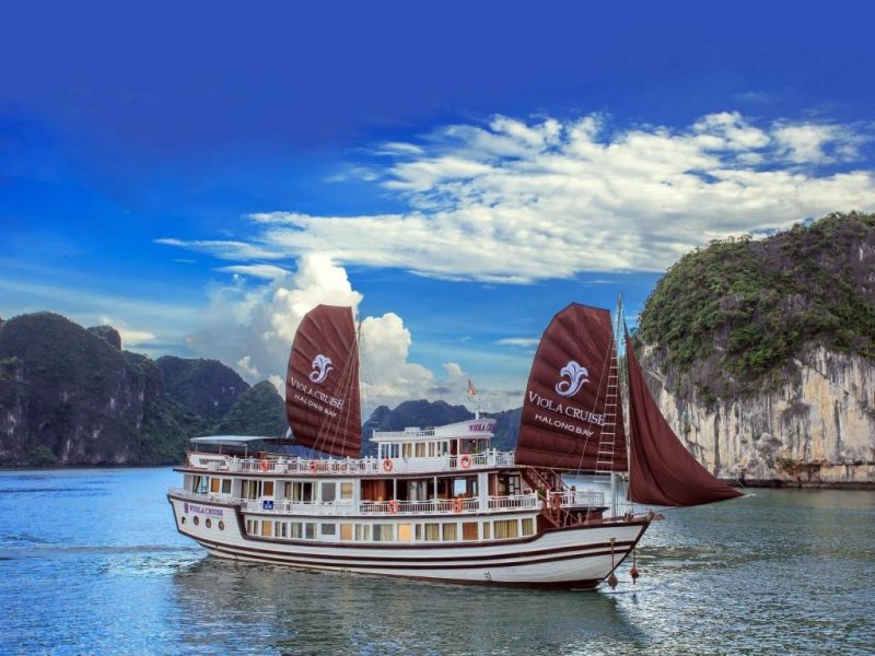 Top Cruises in Halong Bay, Vietnam