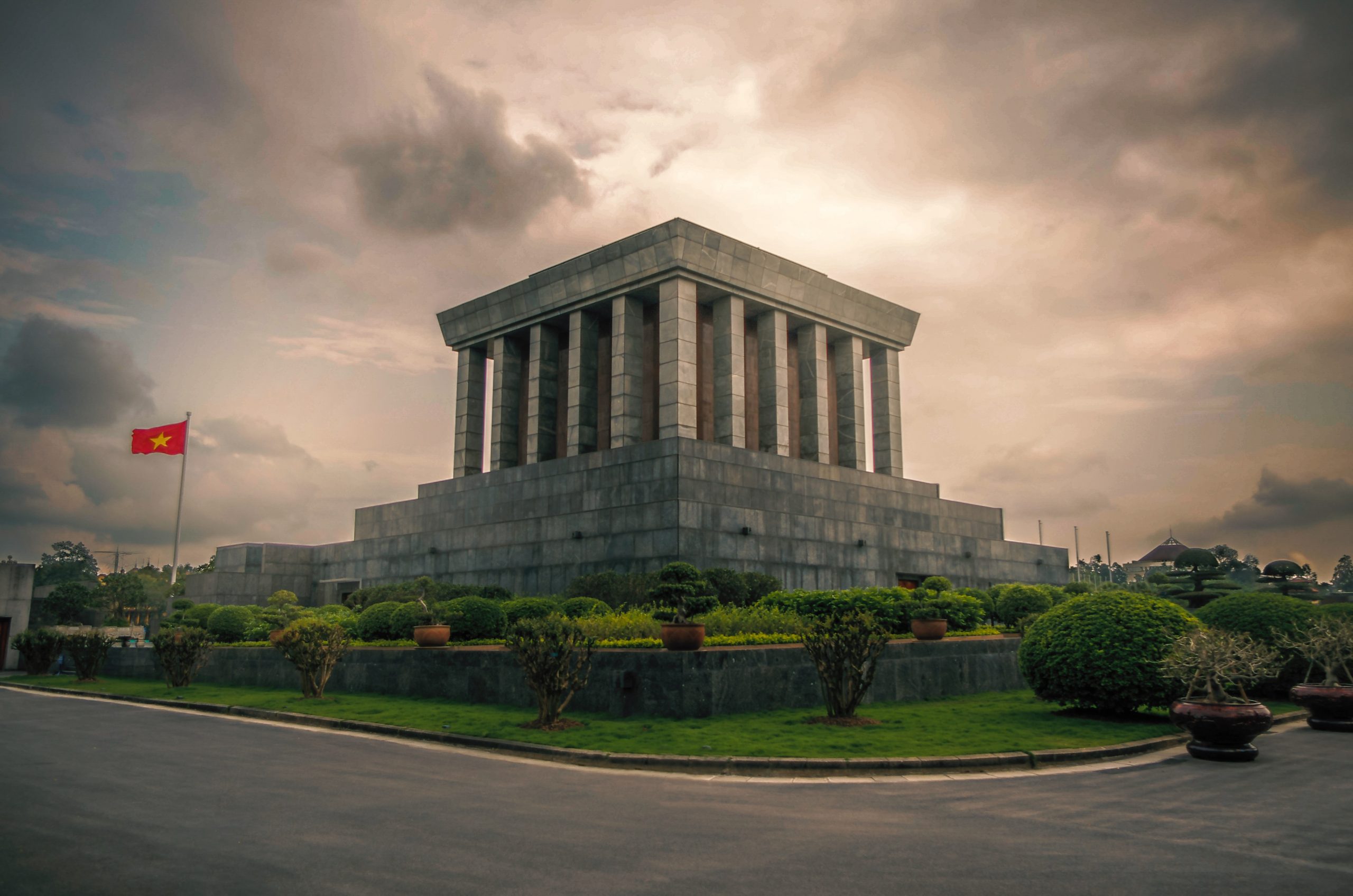 Discovering the Iconic Beauty of Ho Chi Minh Mausoleum