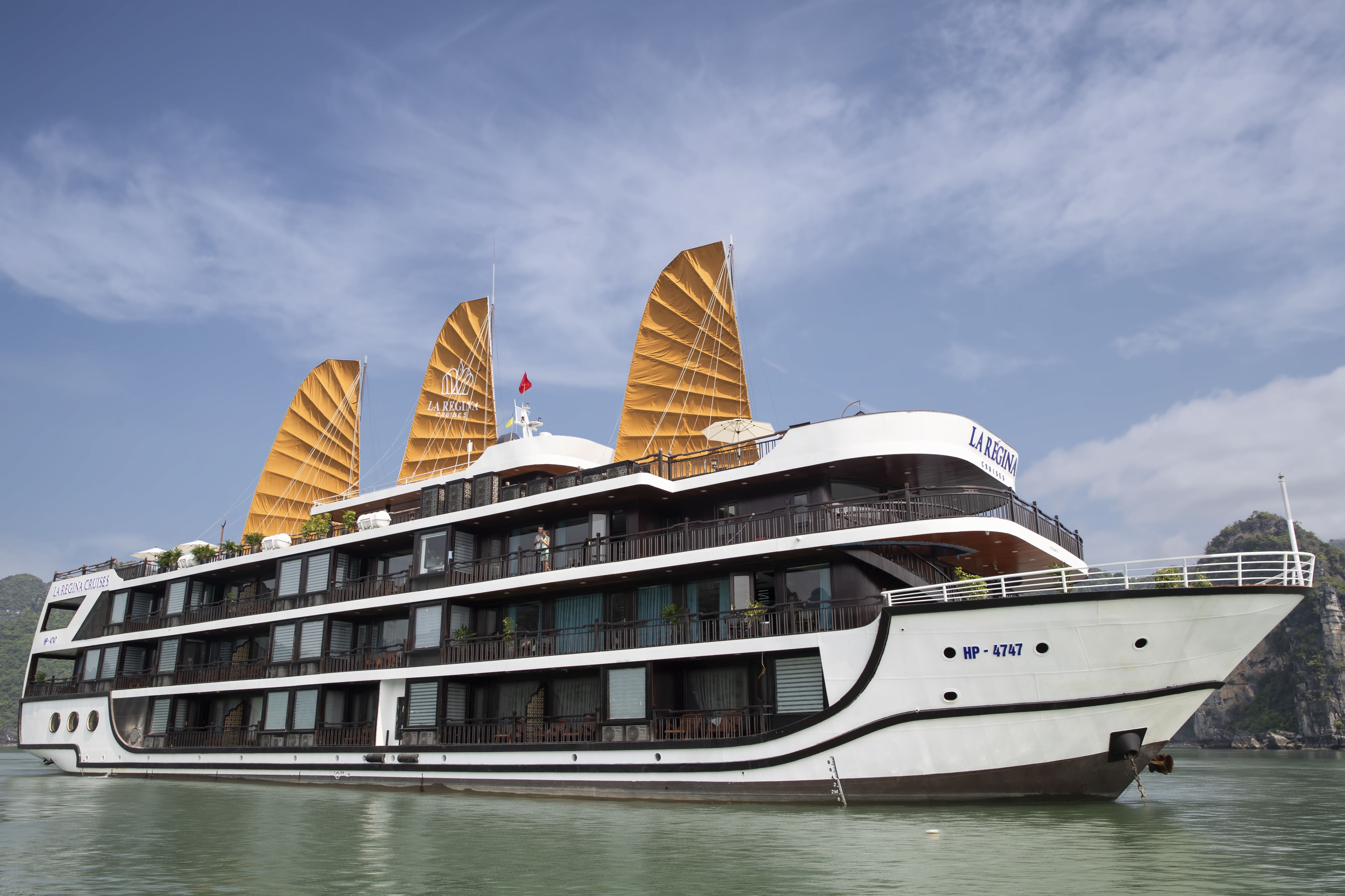 Stunning luxury cruise in Vietnam