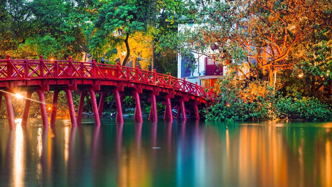 Hanoi Travel Guide: The Huc Bridge in Hoan Kiem Lake