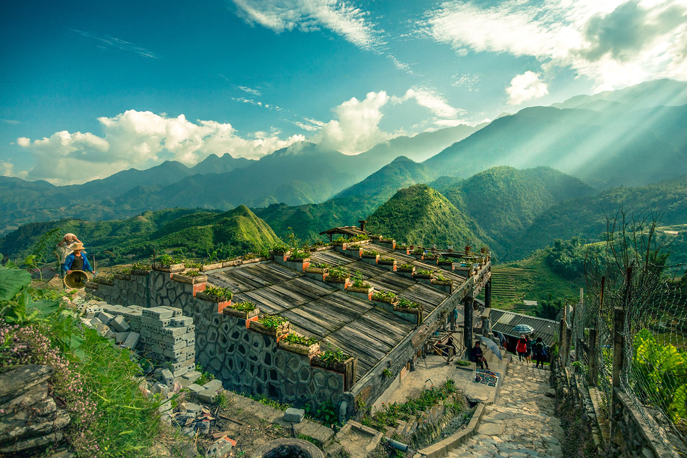Discover the magic beyond the city limits! Join us on a mesmerizing Sapa tour from Hanoi and embrace the adventure that awaits among mist-covered mountains and vibrant terraced fields. 
