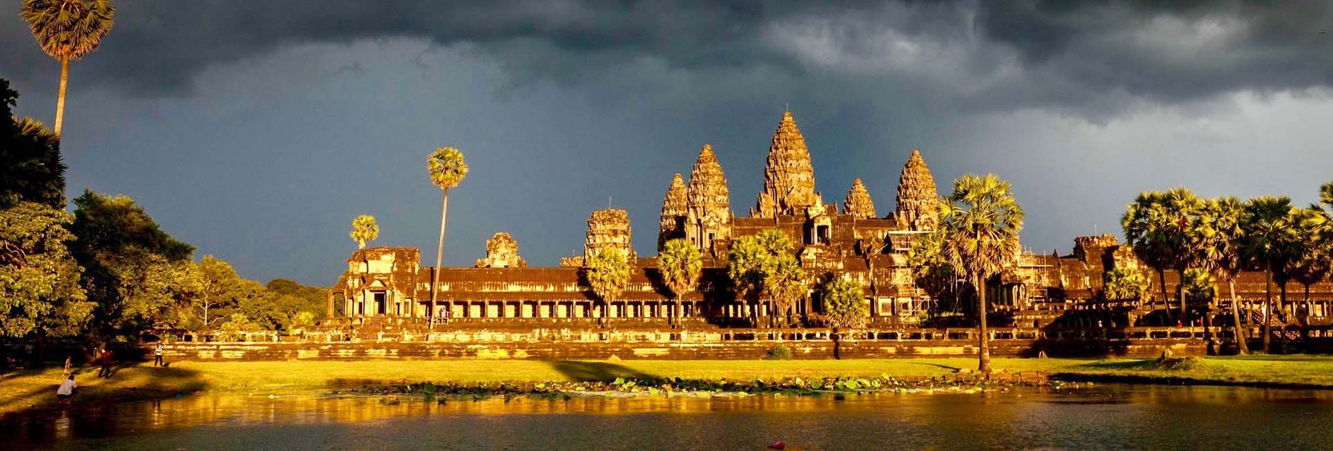 Cambodia Tour Packages: Angkor Wat