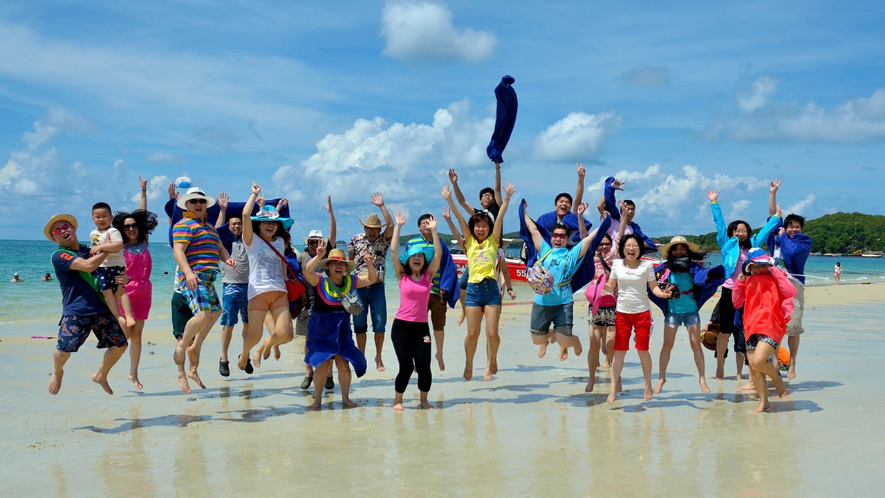 Benefits of Booking Popular Small Group Tour Packages