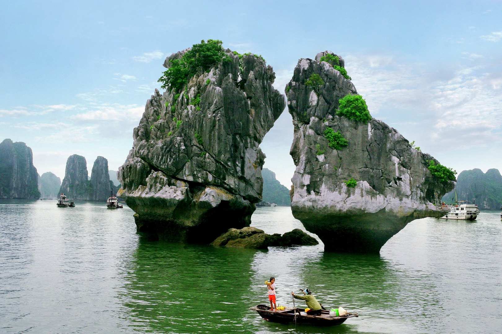 Halong Bay Day Tour From Hanoi or Halong City