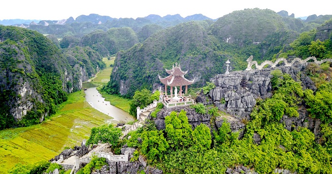 Vietnam Family Tour Package: Mua Cave, Ninh Binh