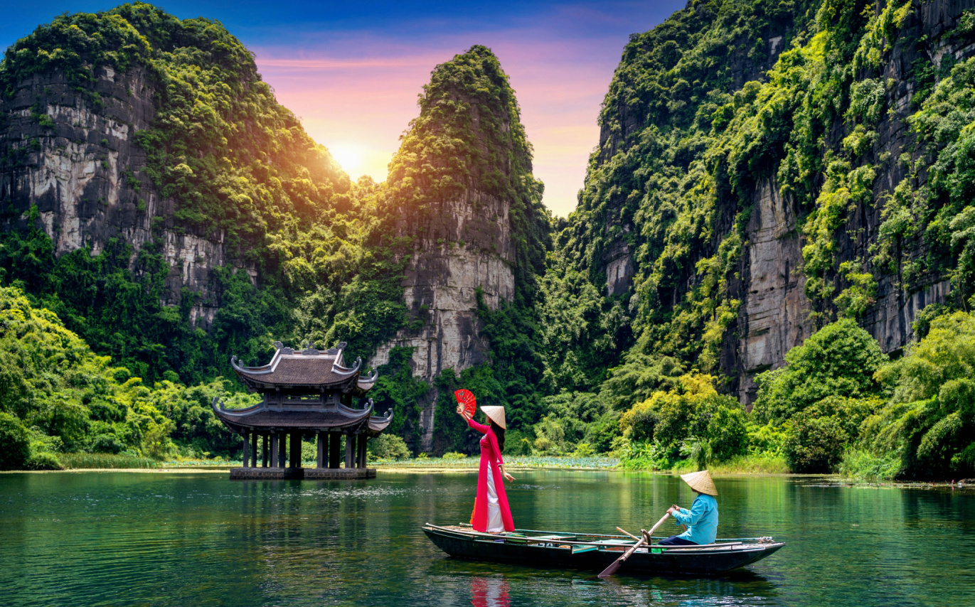 ​  Vietnam Travel Guide: Trang An, Ninh Binh Province  ​
