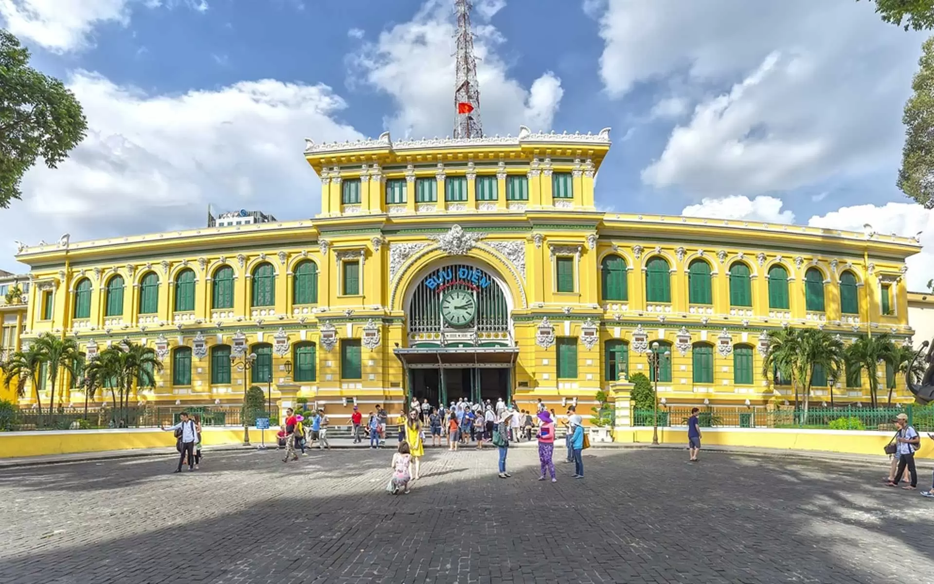 Letters to Tourist Destination - The Story of Saigon Central Post Office