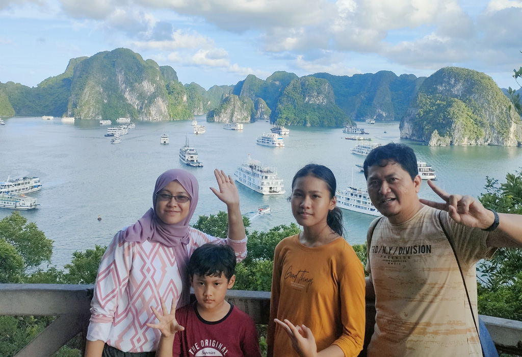 weekend trip hanoi: Halong bay Cruise