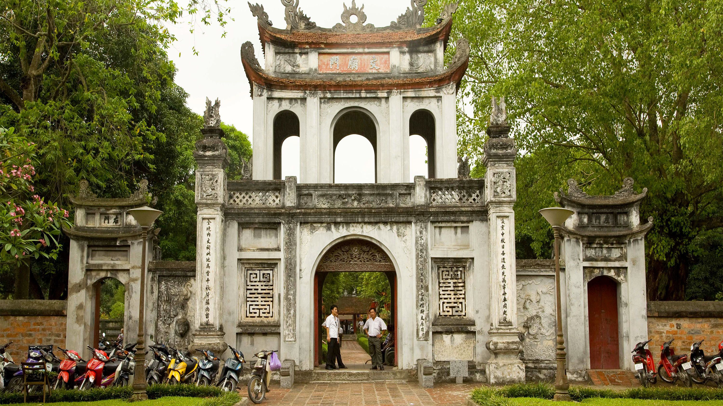 Full-Day Hanoi History: Temple of Literature, Hanoi