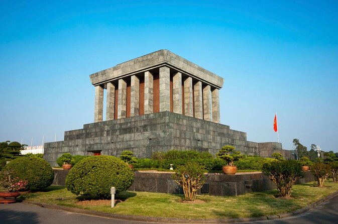 Ho Chi Minh Mausoleum - hanoi half day tour