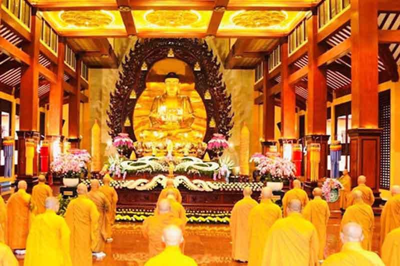 Buddhism enters Vietnam