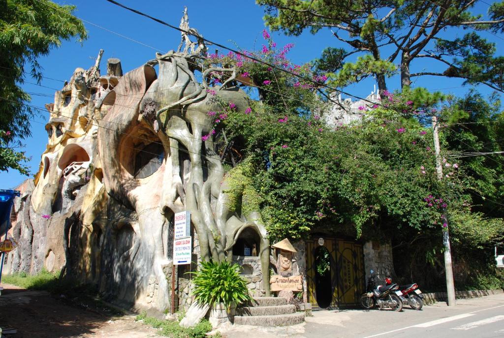Imagine an enchanted world full of unexpected surprises - Dalat Crazy House