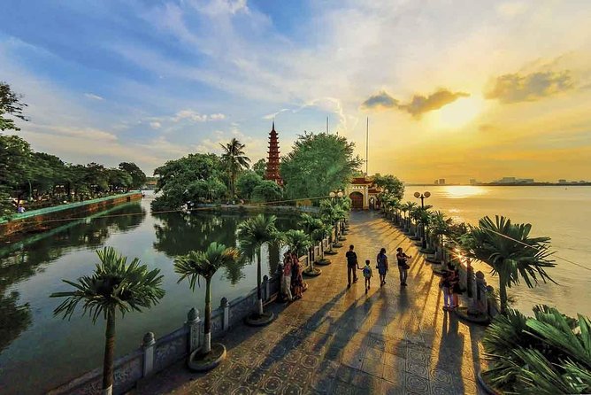 Discover the wonders of Hanoi! From its charming old quarter and bustling city life - vietnam famous destinations