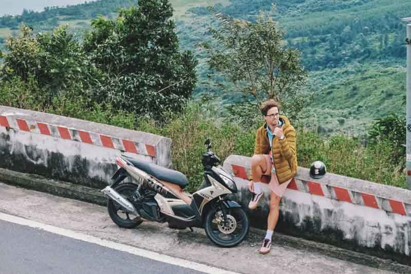  Experience Hue by motorbike
