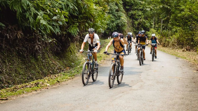 Dare to escape the daily grind and explore the beauty and grandeur of Ha Giang on two wheels - vietnam cycling tour