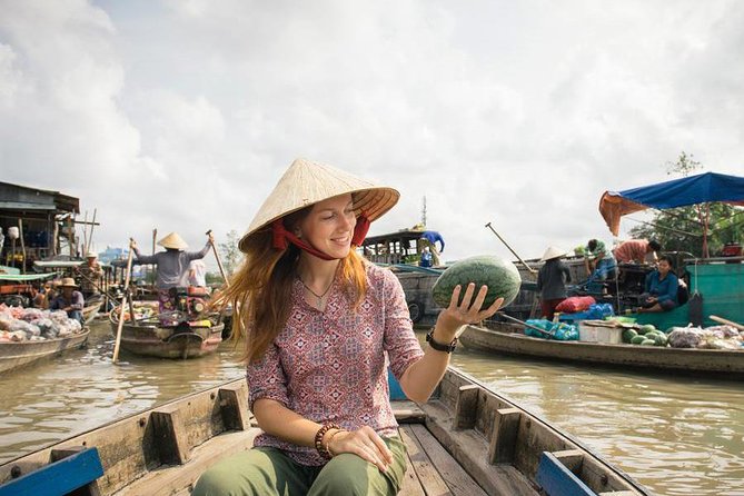 markets in vietnam: Vinh Long Market in Mekong Delta