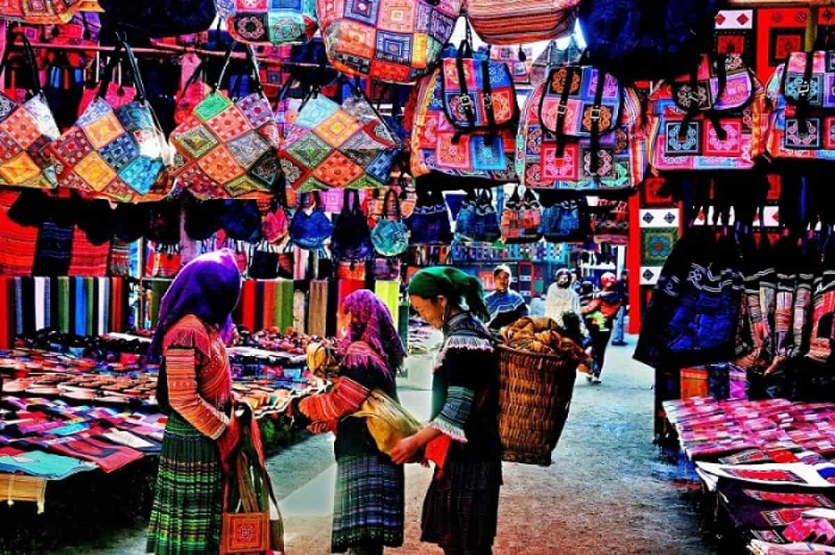 sapa tourism - Bac Ha Market